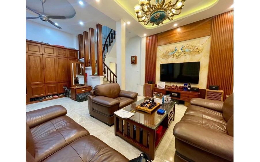 CHÍNH CHỦ BÁN GẤP NHÀ NGÕ Ô TÔ PHỐ THÁI THỊNH, 41M, 5 TẦNG, 3 NGỦ, 8.6 TỶ