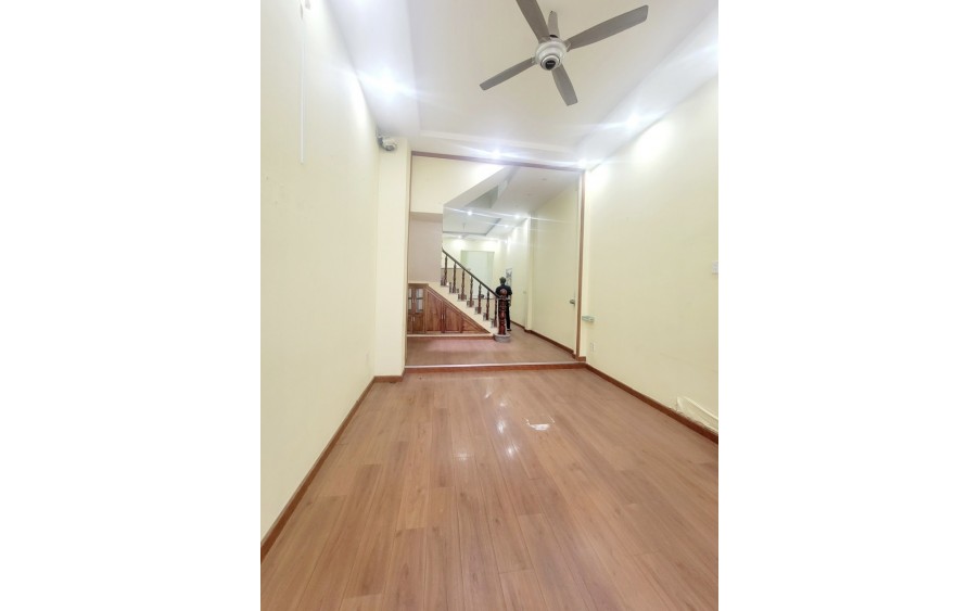Tin Sốc, Nhà Mới ở ngay, Hẻm 7M, Linh Trung Thủ Đức, DT 97m2, 4 tầng, 4PN, chỉ 7ty nhỉnh
