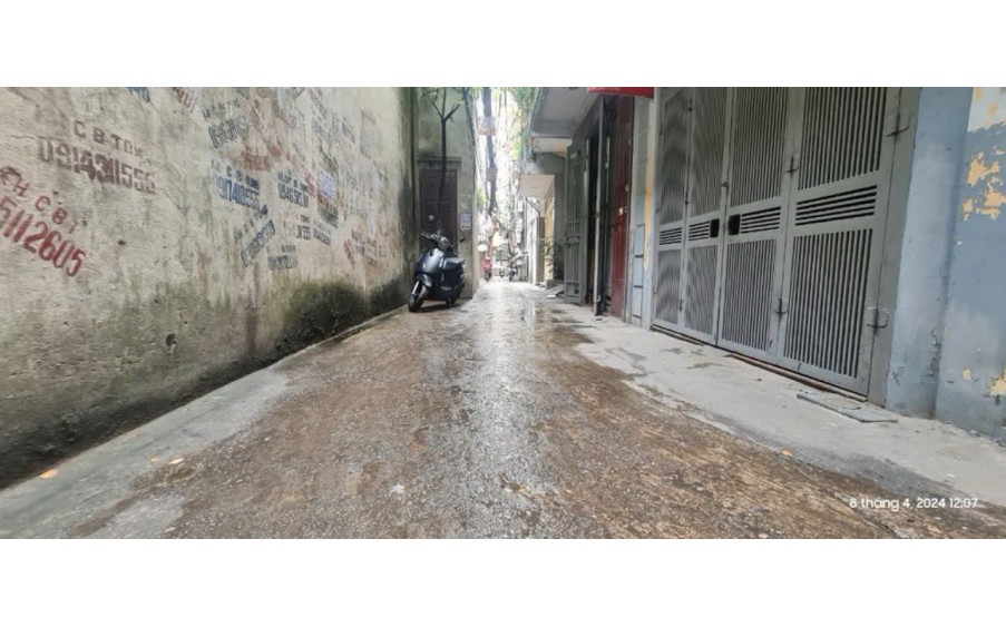 NGÕ THÔNG - TRƯỚC NHÀ RỘNG - DÂN XÂY- SỔ ĐỎ HOA HẬU - KINH DOANH NHỎ  44 m 5 TẦNG CHỈ HƠN 8 TỶ,