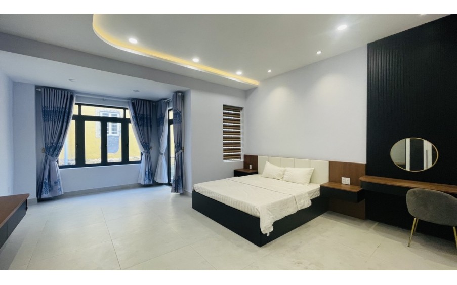 Bán nhà Siêu Đẹp Cách Mạng Tháng 8, Q3 ( DT 5.4m x 15m ) 4 tầng, Chỉ 11.9 tỷ