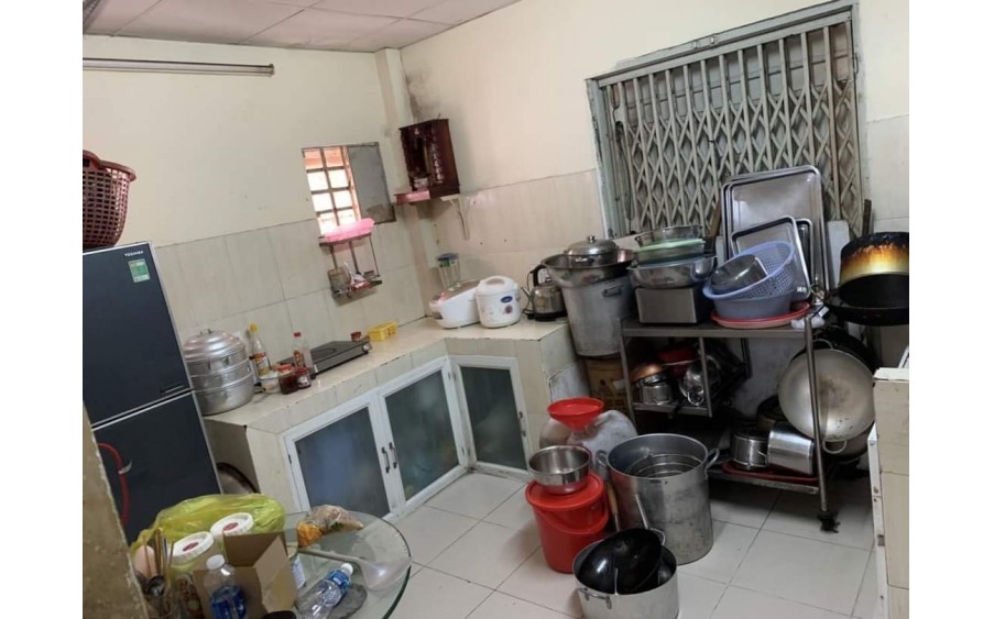 Bán nhà Tân Bình, Nhà 3 mặt tiền thông thoáng ngay Lạc Long Quân, ngang 5.3M. 5 TỶ