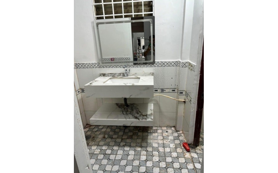 Nhà trệt 2 lầu thổ cư, Giấy phép Xây Dựng, hẻm 4m xe tải, giữ sổ hồng