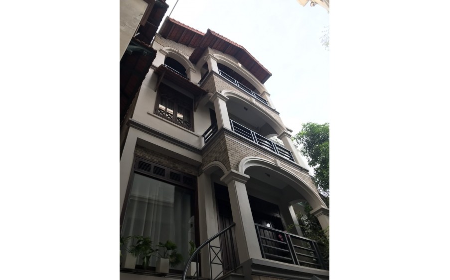 HOÀNG CẦU - PHÂN LÔ - OTO - KINH DOANH - 6,5M MT - LÔ GÓC - MẶT TIỀN KHỦNG - GIÁ 12,5 TỶ.
