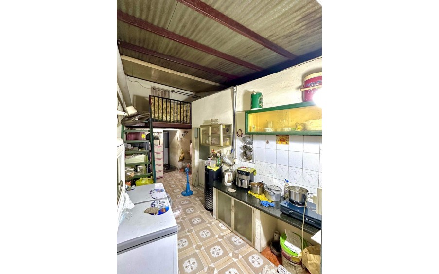 gần 100m2. Mặt tiền đường Nguyễn Duy Cung P.12 Gò Vấp Chỉ 5,5 tỷ