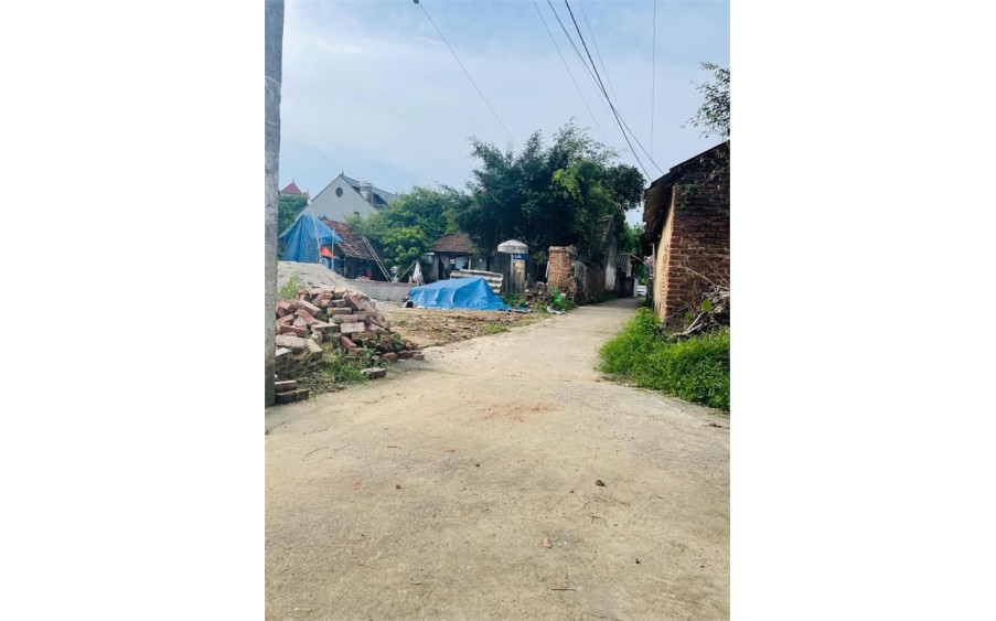 Đất giáp thị trấn Sóc Sơn 66m Dược Thượng - Tiên Dược- Sóc Sơn. Đường ngõ thông