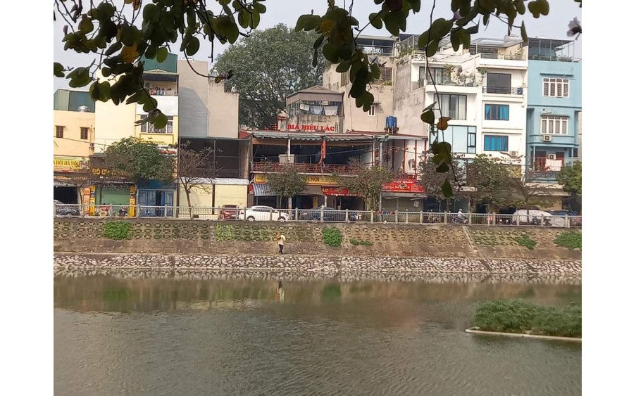 Bán Gấp! Siêu Phẩm View Hồ Hạ Đình, Hàng Xóm Royal City.102m x 4T x Mt 5.4m.  Giá : 25 tỷ