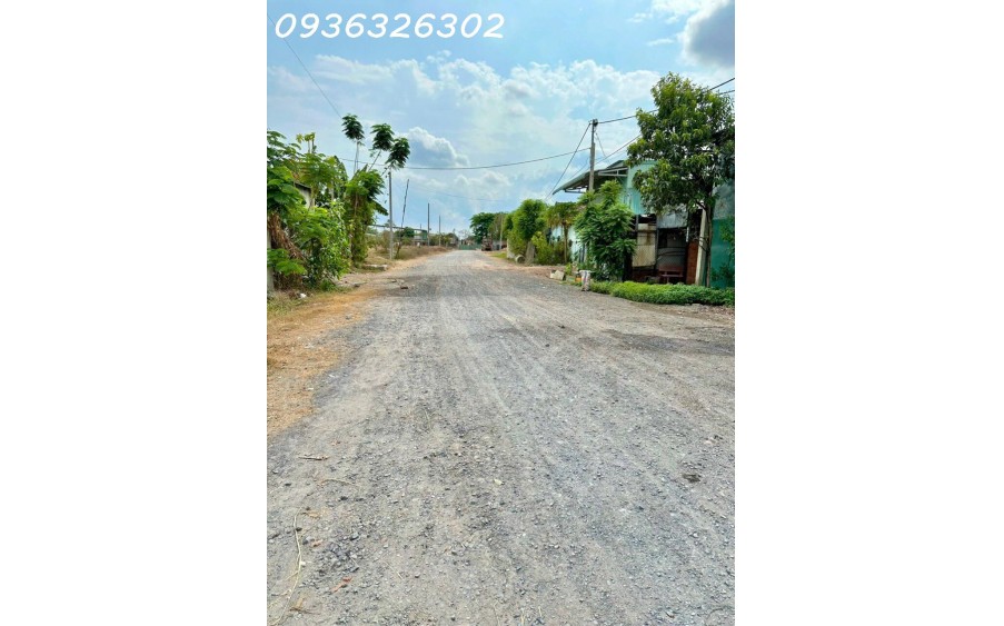 Đất Mặt Tiền kênh tiêu 1 Bà Điểm Hóc môn 900m2 Ngang Khủng 15m