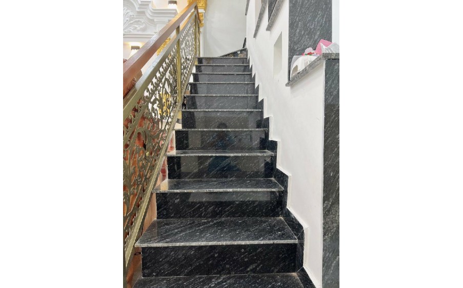 MẶT TIỀN KINH DOANH HÓC MÔN 100M2, 2 TẦNG CHỈ  NHÍCH 4 TỶ