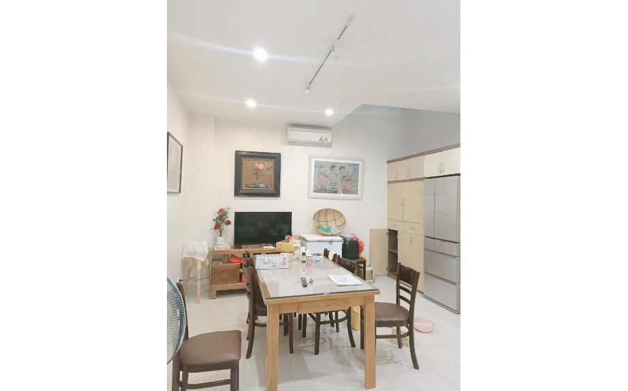 B.Á.N N.H.À HOÀNG QUỐC VIỆT 42M2, NỞ HẬU, DÒNG TIỀN TỐT, CHỈ 5,7 TỶ