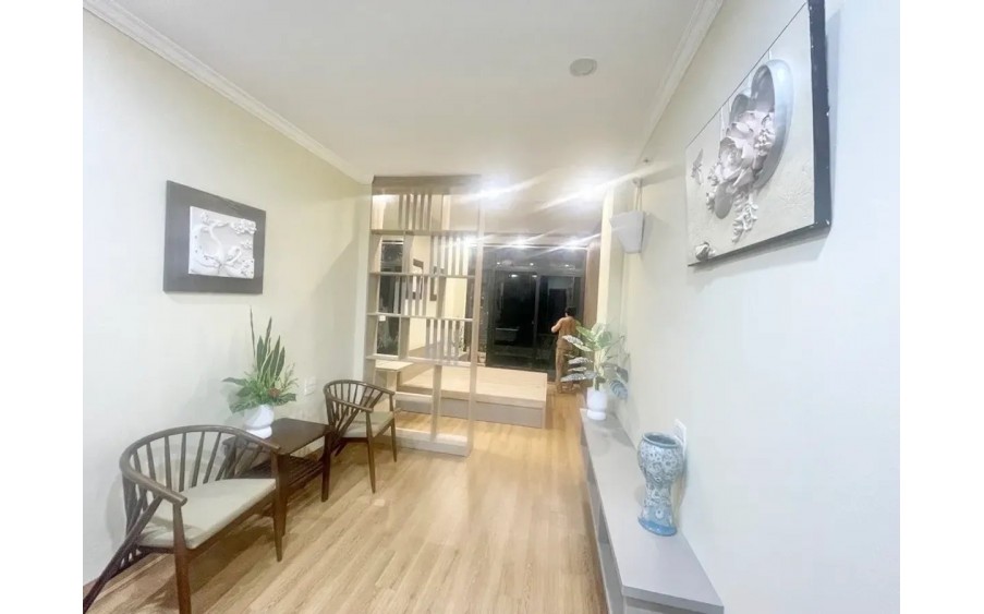 Bán nhà Ô Cách 52m2, 4 tầng, mặt tiền 2.9m,6.5 tỷ Long Biên.Ngõ thông, gần ô tô.