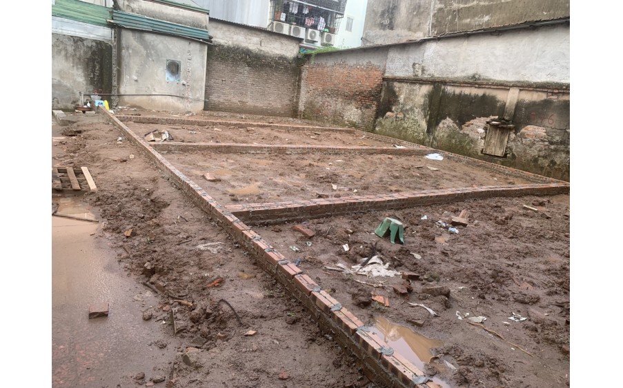 4 Lô đất Long Biên thông số hoa hậu, giá hơn 2 tỷ, ô tô vào tận đất, vài bước chân ra trục 16m ô tô dừng đỗ ngày đêm