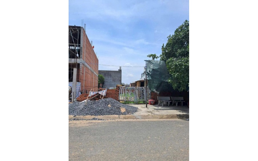 cần bán  lô biệt thự ở Long Bình Tân Biên Hòa Đồng Nai Lh 0917511235