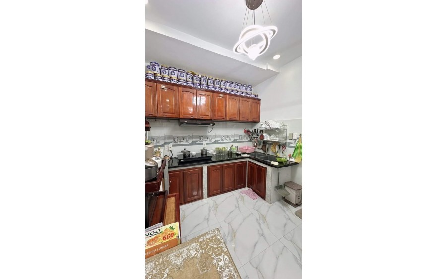 Bán nhà 2 tầng đúc hẻm xe hơi Trịnh Đình Trọng, DT: 56m2, giá 5tỷ2