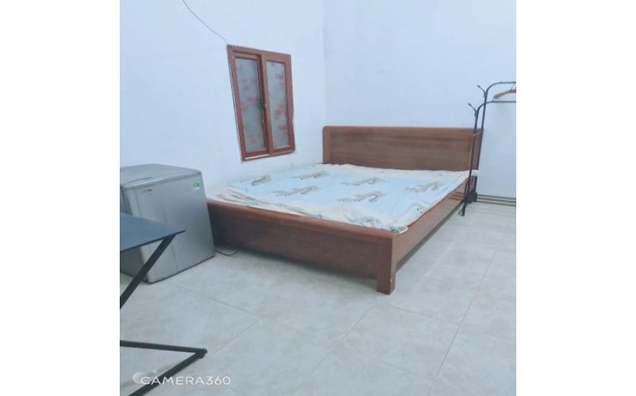 CẦN CHO THUÊ PHÒNG TRỌ GIÁ CHỈ 2,4 TRIỆU Địa chỉ: Nhà số 1 ngõ 99 ngách 158 hẻm 42 Định Công Hạ
