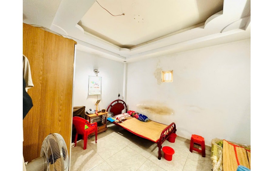 Gò Vấp, đường số 30, 40m2, 5 PN,5WC, Ô tô ngủ trong nhà, nằm trong khu vip, đủ tiện ích, 5.55Tỷ