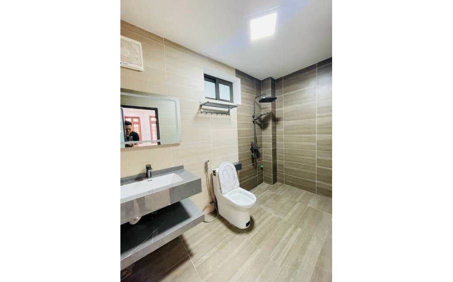 BÁN NHÀ phố Nguyễn Chí Thanh, DT 62m2, MT 6m, lô góc, 30m ra ô tô nhà mới full nội thất. Giá chỉ 9 tỷ.