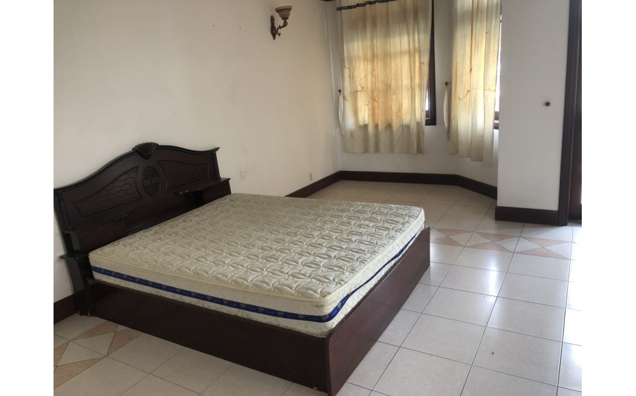 Biệt thự Full nội thất, tiện ích nội bộ VIP, an ninh yên tĩnh
