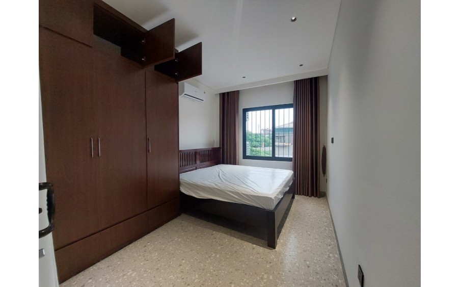 Bán nhà Cự Lộc, ô tô đỗ cửa, 8PN, view hồ, 97m2x5T, 10.4 tỷ