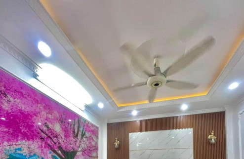 NHÀ MỚI SÁT KĐT ĐẠI KIM, Ô TÔ ĐỖ CỬA - 5m Ô TÔ TRÁNH - FULL NỘI THẤT, 39mx5T