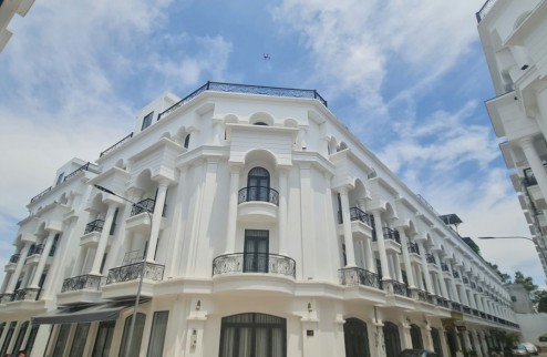 Nhà đẹp giá rẻ ngay trung tâm Tây Ninh