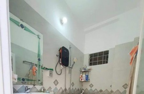 Bán nhà 1/ sát mặt tiền Phạm Văn Bạch (2 tầng)