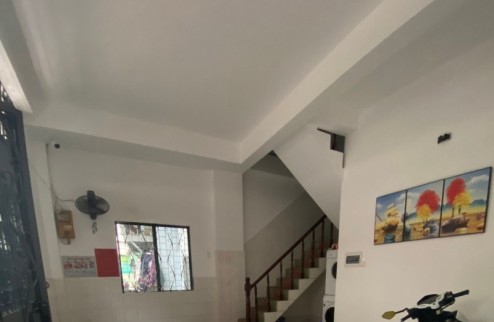 Bán GẤP NHÀ Lý Chính Thắng Quận 3 - 68m²  NGANG5M 2 TẦNG Giá 8.5 Tỷ
