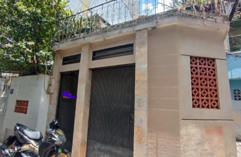 Bán nhà quận 10, đường Hòa Hưng, hẻm xe hơi, 65m2,  7.8 tỷ, 50m ra mặt tiền