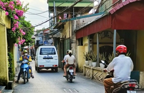 BÁN NHÀ NGÕ RỘNG THÊNH THANG ,HẰNG XÓM PAKCYTY LA KHÊ -HÀ ĐÔNG.