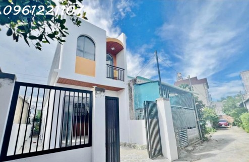 có người bỏ cọc cần bán nhanh giá bèo 300tr dọn vào ở luôn
