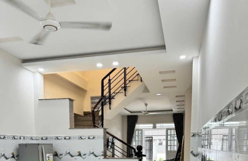 Nhà 4x22m Thạnh Xuân 25, nhiều nội thất sạch đẹp, hẻm xe tải