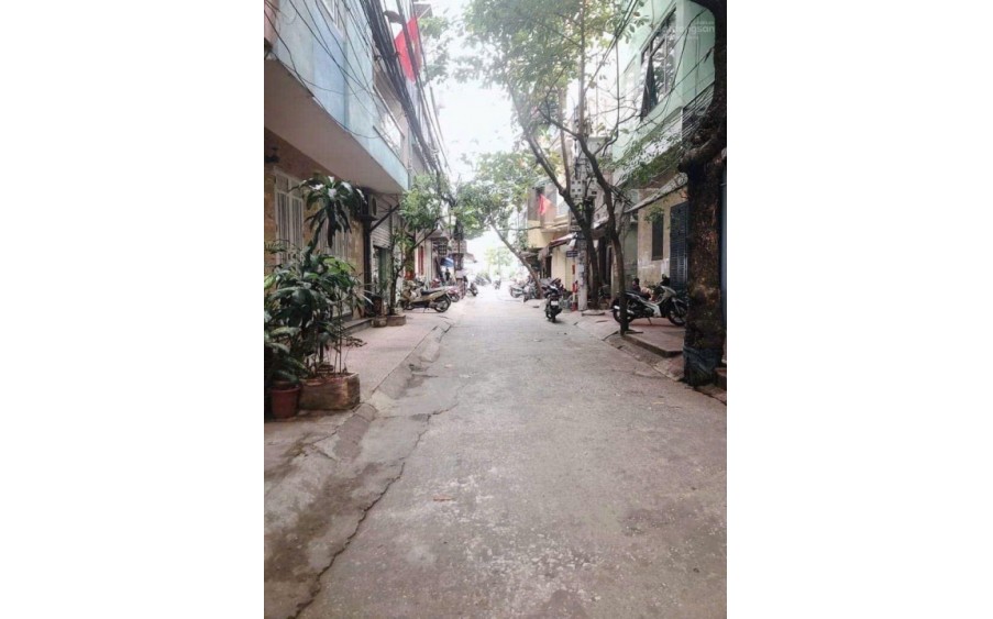 Bán nhà Trương Định 5 tầng long lanh - ô tô đỗ cửa - sổ đỏ chính chủ - giá ~ 6 tỷ (TL)