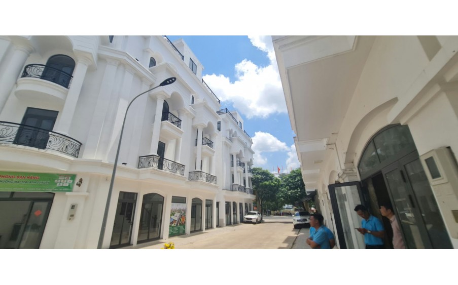 Bán Nhà Mới Xây, Vị Trí Đắc Địa tại Tây Ninh