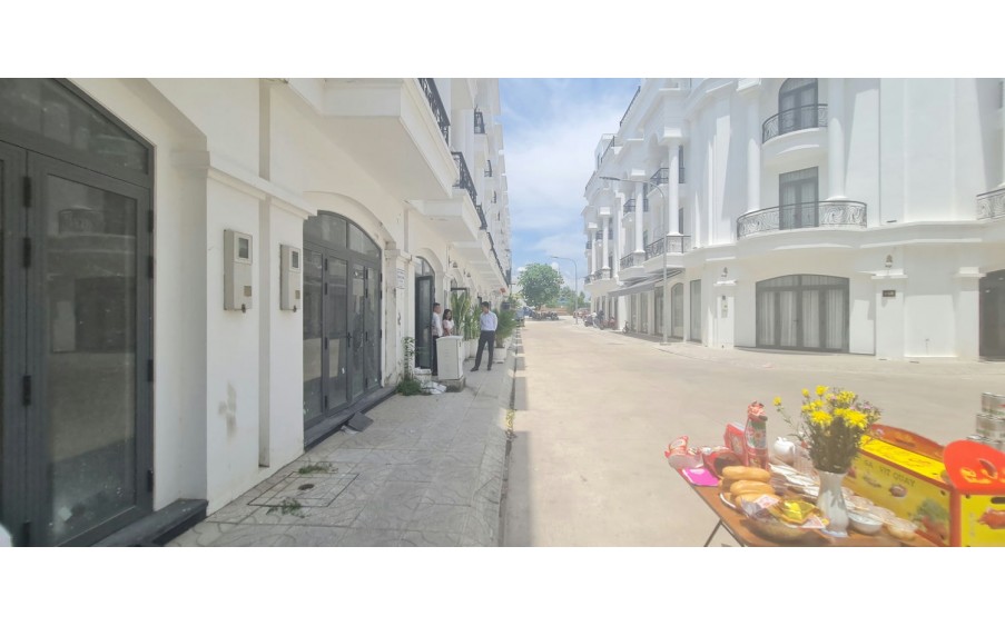 Nhà Mặt Tiền Siêu Đẹp, Giá Tốt tại Tây Ninh