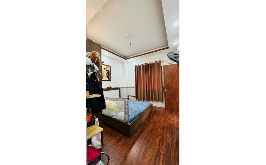 Cần bán chung cư Nguyễn Cơ Thạch Nam Từ Liêm ,căn hộ góc,Full nội thất giá chỉ 5ty4.