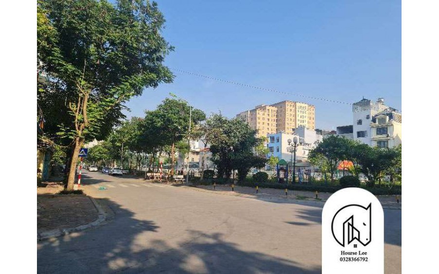 Nhà mặt Phố Giang Biên, Long Biên kinh doanh, đường oto tránh 76m, mặt tiền: 4.3m, 10 tỷ 9
