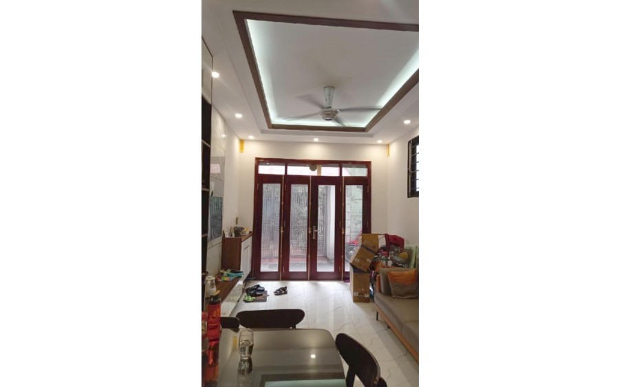 Bán nhà 30m x 4,5 tầng phố Tân Mai, Giá 3 tỷ 700