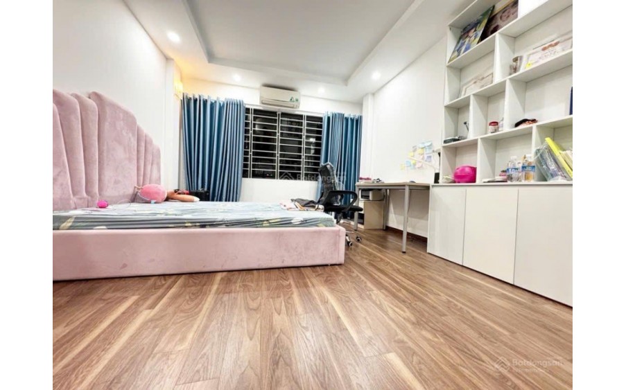 Bán nhà Tân Mai 5 tầng long lanh - oto đỗ cửa - sổ đỏ chính chủ - giá hữu nghị 6 tỷ (TL)