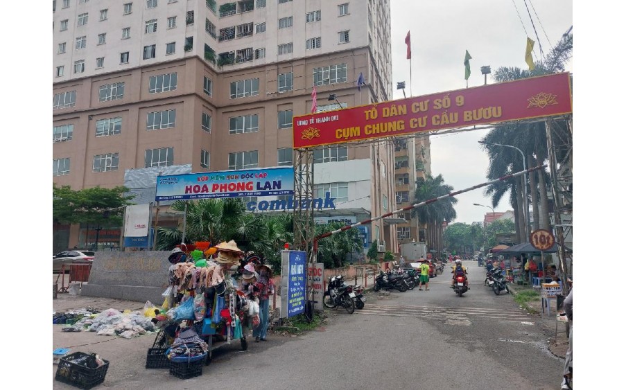 QUÁ NÓNGCẦN BÁN GẤP CĂN BIỆT THỰ LIỀN KÊ KHU ĐÔ THỊ CẦU BƯƠU. DIỆN TÍCH RỘNG , GIÁ SIÊU NÉT. CHỦ BÁN NHÀ CHIA TÀI SẢN NÊN CẦN BÁN GẤP...!