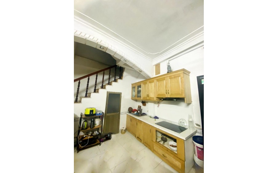 TRẦN QUỐC VƯỢNG - CẦU GIẤY- MT 3,8M-LÔ GÓC-  HAI THOÁNG - NỞ HẬU- HƠN 7 TỶ