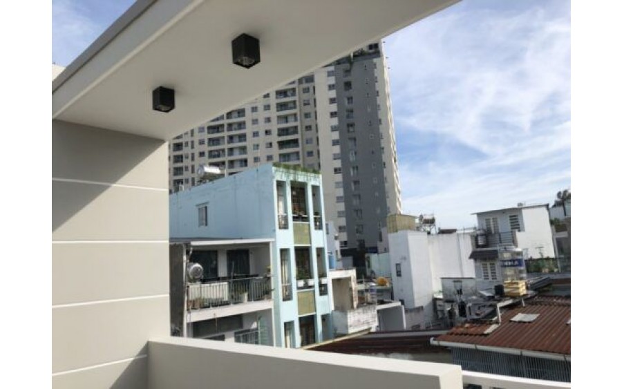 Nhà phố Quận Gò Vấp Đường Trương Đăng Quế – 1 Trệt, 2 Lầu, Sân Thượng SHR  giá 5.6 tỷ