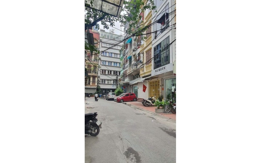 Hiếm Nhà Thanh Xuân Hoàng Ngân 6,6 Tỷ,40m2 5 Tầng MT 4,3m Gần Phố.