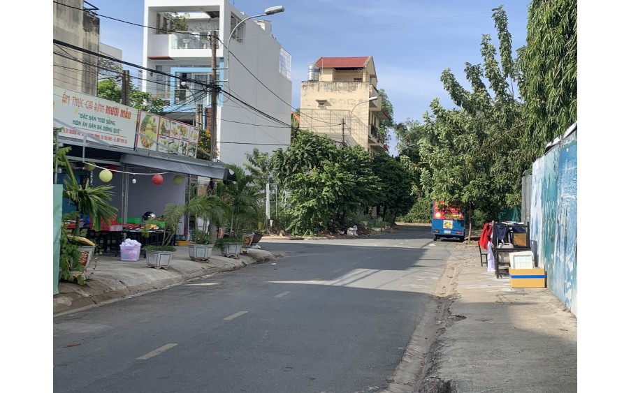 Bán đất mặt tiền kinh doanh quận 2, 100m2 đông đúc
