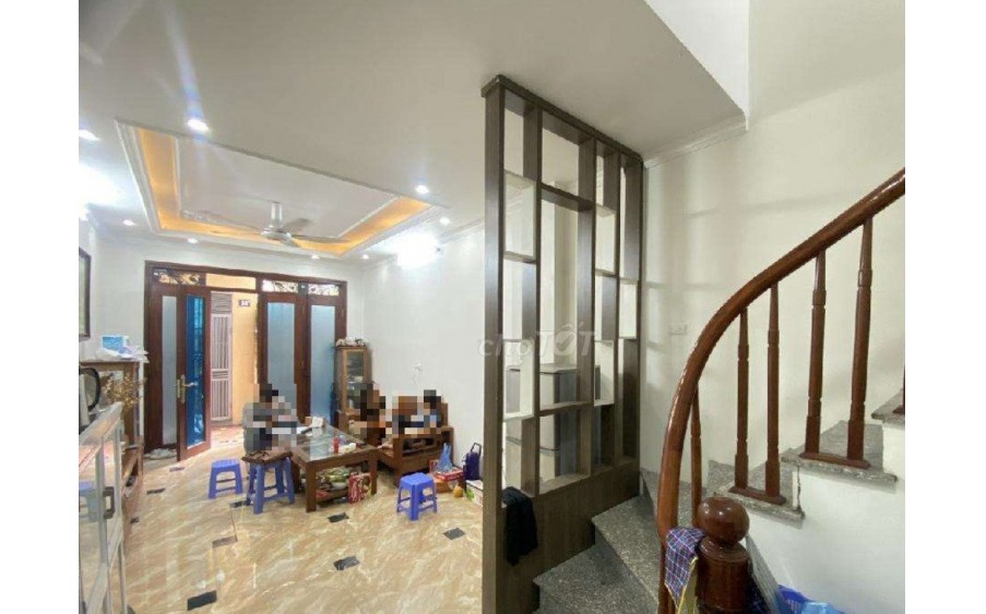 Bán nhà Ái Mộ - 70m2 - 4T - 10,2 tỷ - nhà đẹp, ô tô đỗ cửa, có thể lắp thang máy