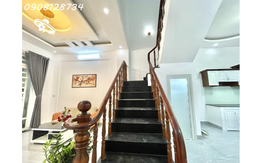 Bán nhà Ngộp hẻm 4M đường Bình Thành, gần chợ LK 4-5, DT 4,5x12 Giá 2ty730 thương lượng