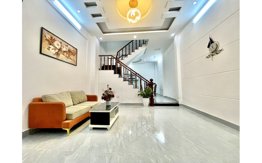 Bán nhà Ngộp hẻm 4M đường Bình Thành, gần chợ LK 4-5, DT 4,5x12 Giá 2ty730 thương lượng