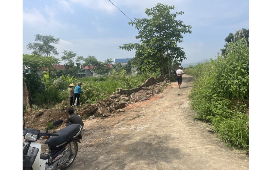 Bán đất Sóc Sơn, sẵn thổ cư, sẵn sổ, lô góc, đường thông, ô tô vèo vèo - THÙY SÓC SƠN