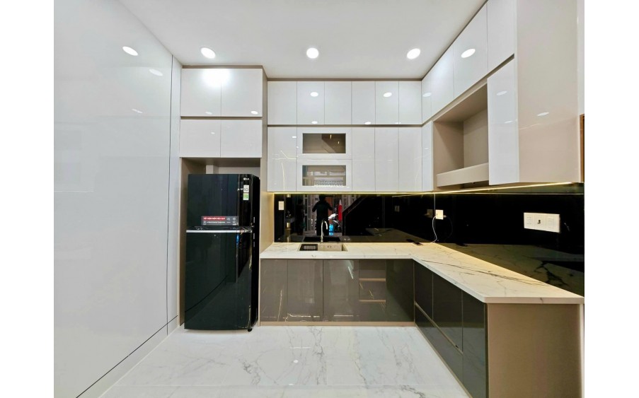 Nhà đẹp 3 phòng ngủ 3 wc hẻm 525 Quang Trung, phường 10, Gò Vấp