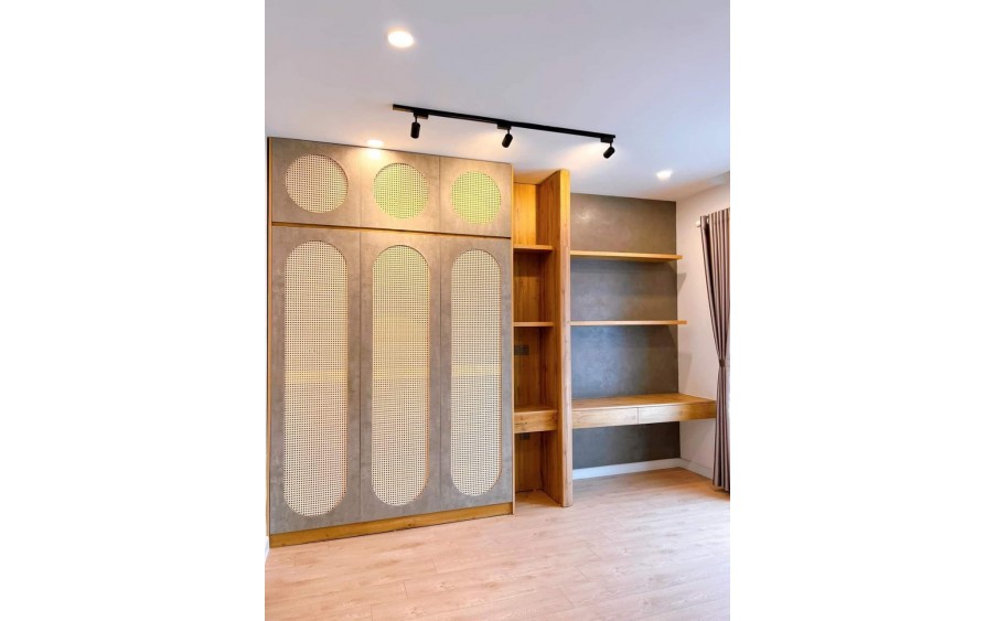 Bán Siêu Phẩm toà CHDV phố Linh Lang 9 tầng 130m2, MT8m. Dòng tiền 200tr/ th. Giá chỉ 38 tỷ.