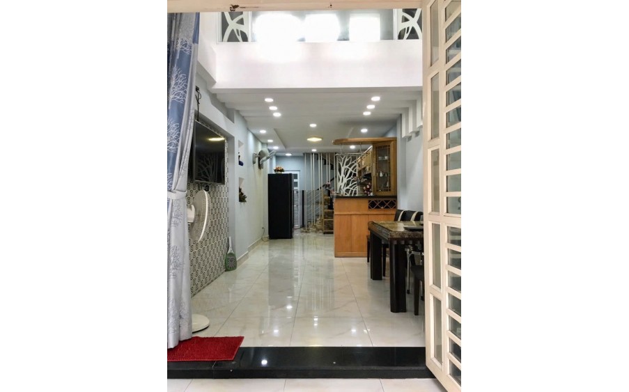 Nhà 5 tầng hẻm thông 1 trục thẳng Trường Chinh, Phường 14, Tân Bình
