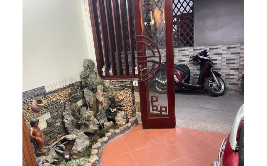 Bán Nhà 5 Tầng Ở Mễ Trì Thượng- Giá Hơn 7 tỷ  - 3 Bước Chân Ra Ngõ 2 Ô Tô Tránh